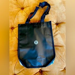 Lululemon small black bag